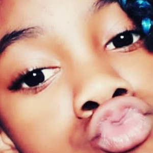 Meet your Posher, Izerhya